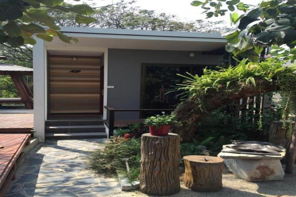 Oyo 271 The Resort Romklao Bangkok Exterior foto